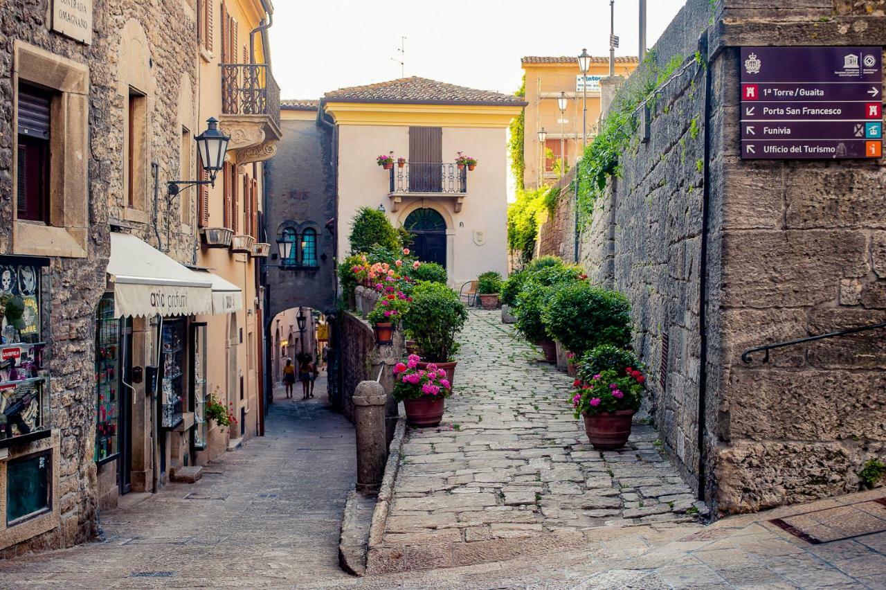 Antica Bifora Rsm Bed & Breakfast San Marino Luaran gambar